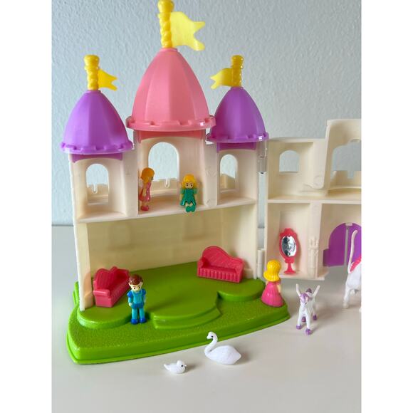 Rare Polyfect Toys Mini Playset: Dream Castle & Doll House w/ People Furniture - Picture 4 of 10